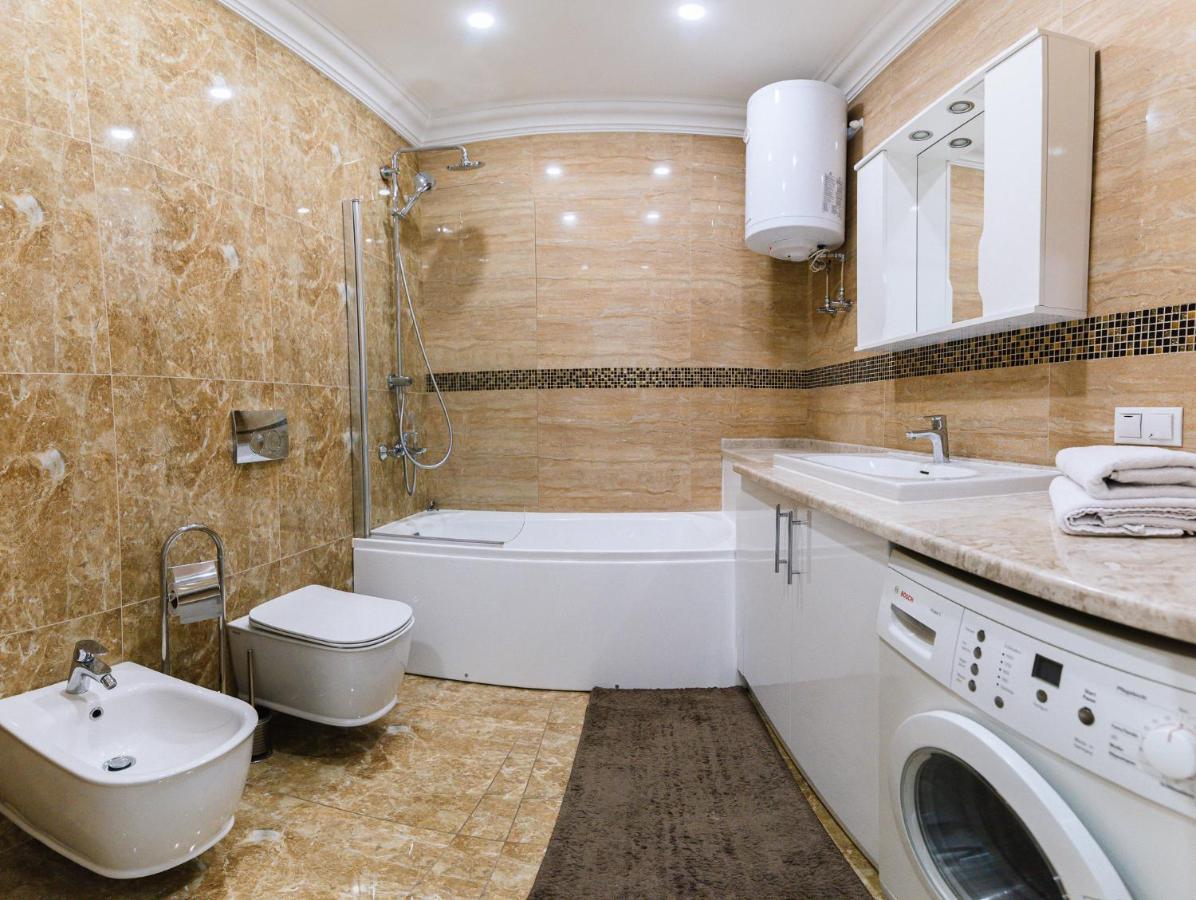 Luxury For Business & Pleasure Royal 2 Apartment Киев Екстериор снимка