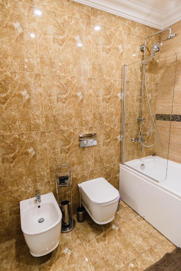 Luxury For Business & Pleasure Royal 2 Apartment Киев Екстериор снимка