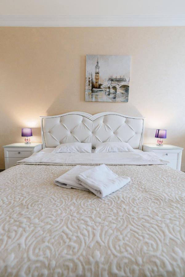 Luxury For Business & Pleasure Royal 2 Apartment Киев Екстериор снимка