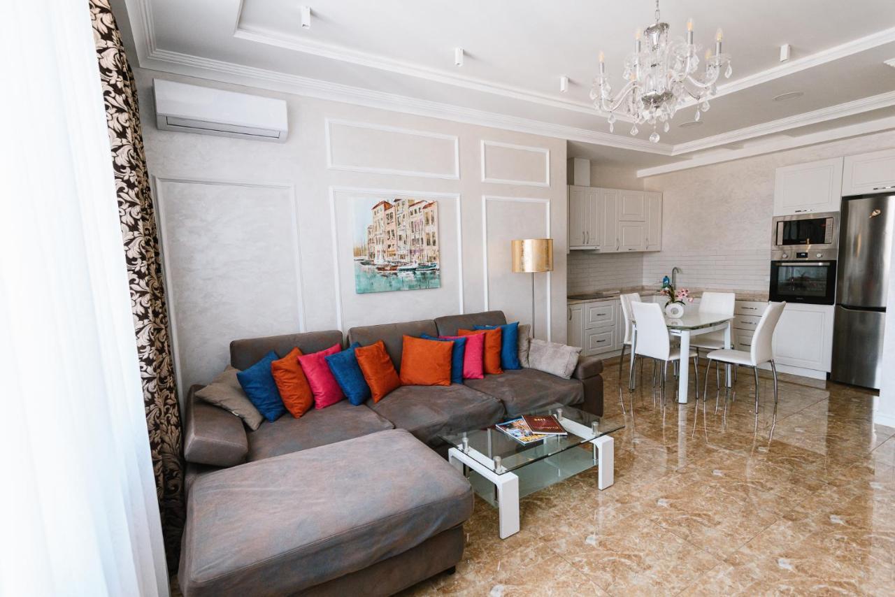 Luxury For Business & Pleasure Royal 2 Apartment Киев Екстериор снимка